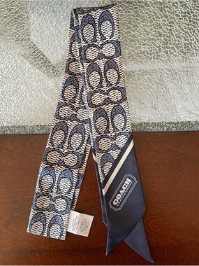 COACH Signature Pattern Silk Twilly - Navy and White